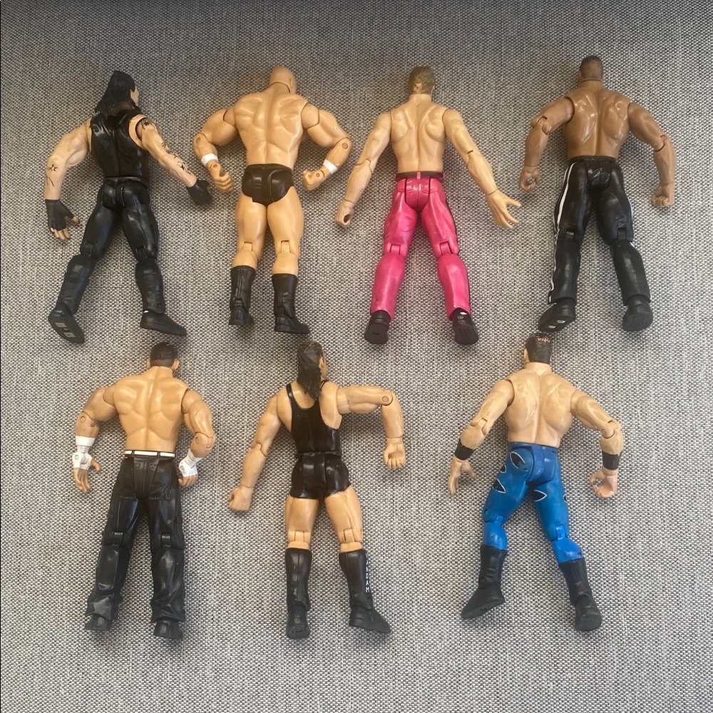 Lot of seven iconic wrestling action figures from the Jakks Pacific era, - Picture 2 of 14